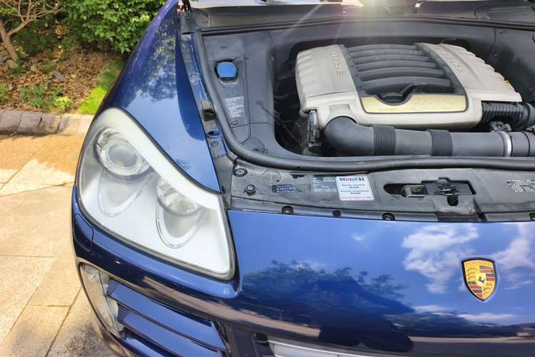 Used Porsche Cayenne 2007 Cayenne 3.6L Engine Bay Right