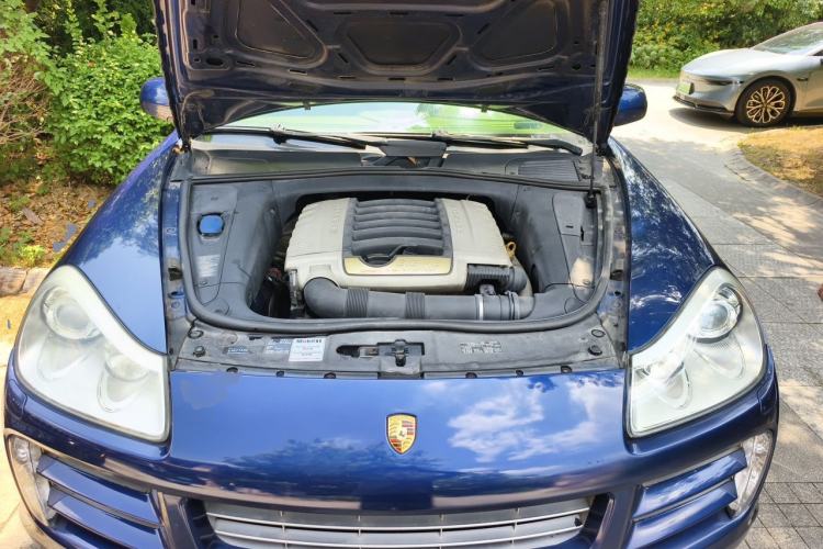Used Porsche Cayenne 2007 Cayenne 3.6L Engine Bay