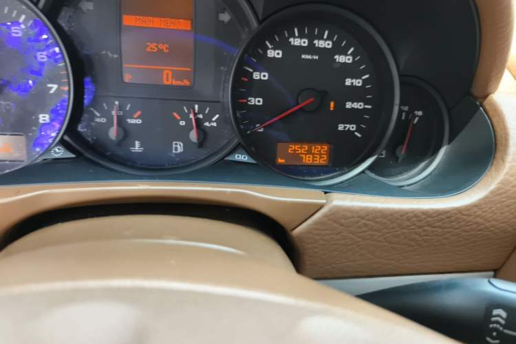Used Porsche Cayenne 2007 Cayenne 3.6L Odometer Close Up