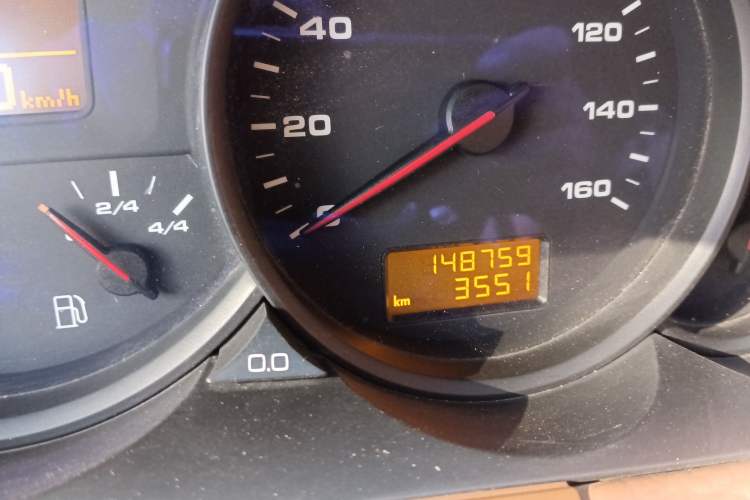 Used Porsche Cayenne 2007 Cayenne 3.6L Odometer Close Up