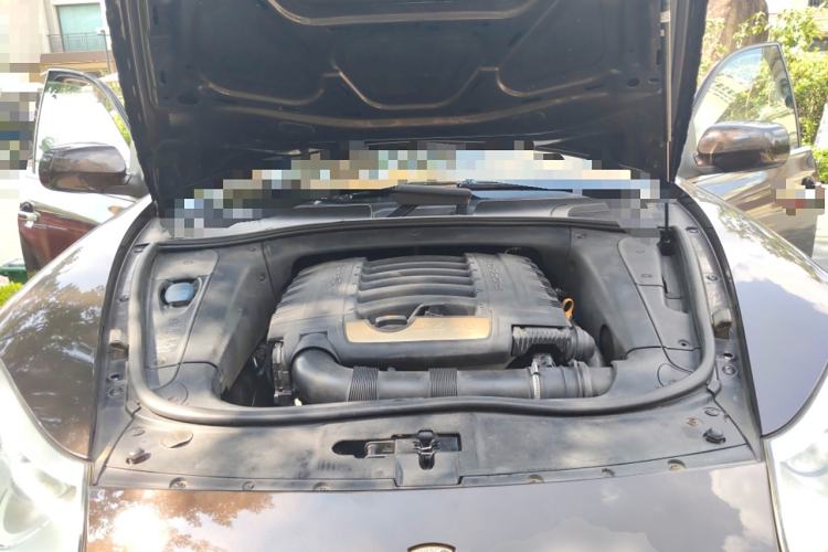 Used Porsche Cayenne 2007 Cayenne 3.6L Engine Bay