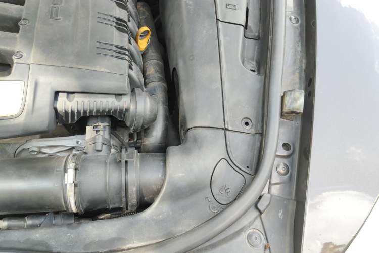 Used Porsche Cayenne 2007 Cayenne 3.6L Engine Bay Left