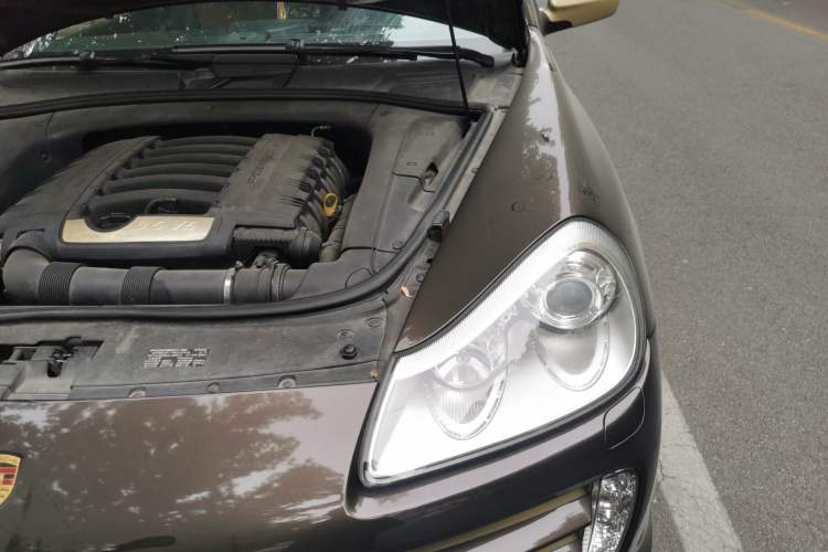 Used Porsche Cayenne 2007 Cayenne 3.6L Engine Bay Left