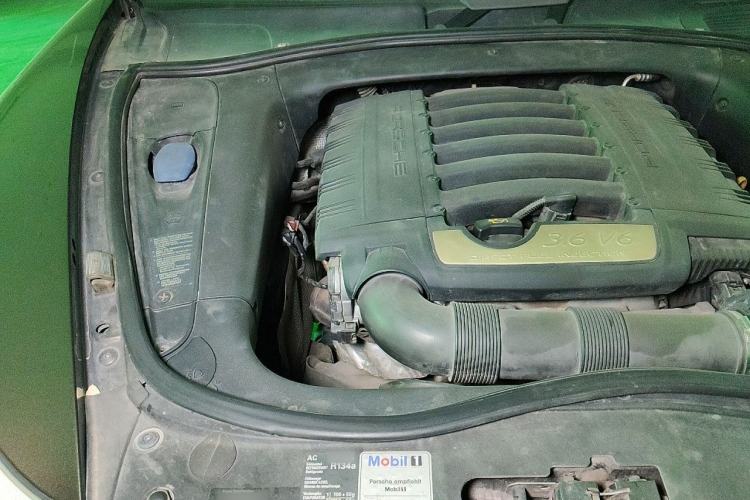 Used Porsche Cayenne 2007 Cayenne 3.6L Engine Bay Right