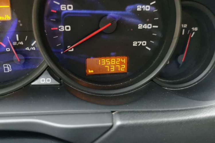 Used Porsche Cayenne 2007 Cayenne 3.6L Odometer Close Up