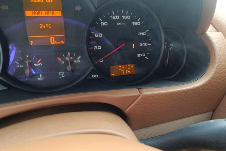 Used Porsche Cayenne 2007 Cayenne 3.6L Odometer Close Up