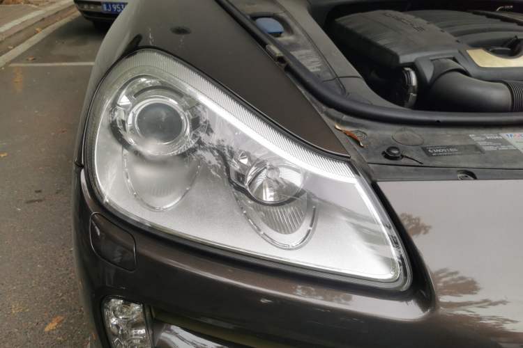Used Porsche Cayenne 2007 Cayenne 3.6L Right Front Headlight