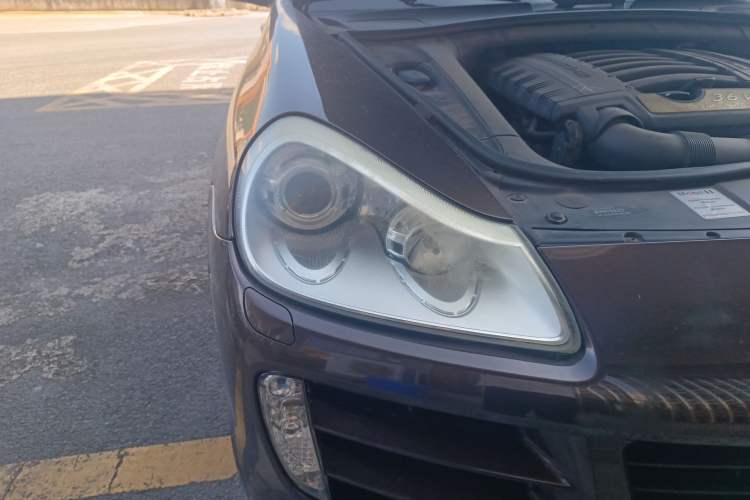 Used Porsche Cayenne 2007 Cayenne 3.6L Right Front Headlight