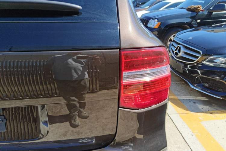 Used Porsche Cayenne 2007 Cayenne 3.6L Right Rear Taillight