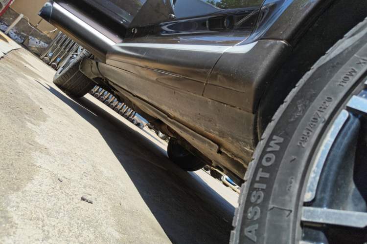 Used Porsche Cayenne 2007 Cayenne 3.6L Right Side Sill