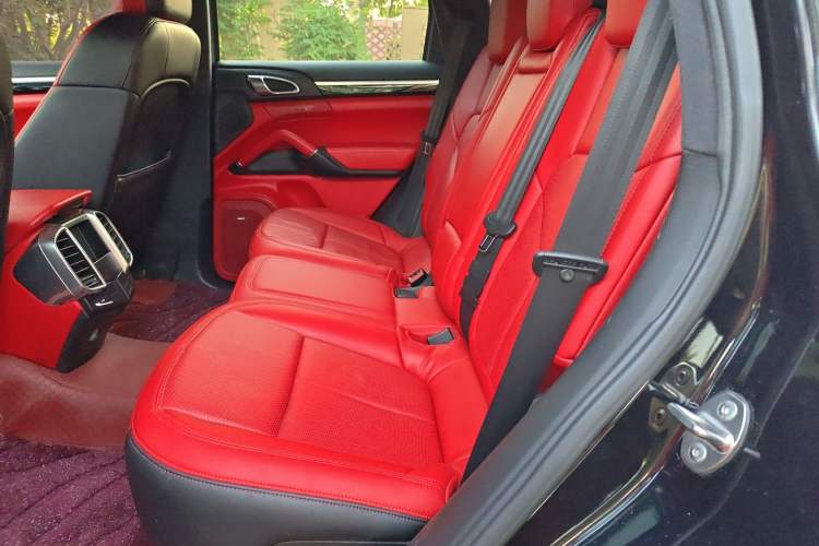 Used Porsche Cayenne 2007 Cayenne 3.6L Left Rear Seat