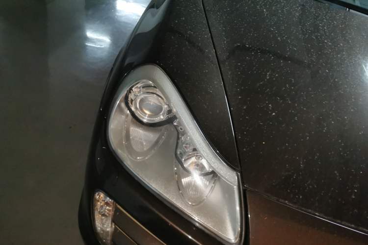 Used Porsche Cayenne 2007 Cayenne 3.6L Engine Bay Right