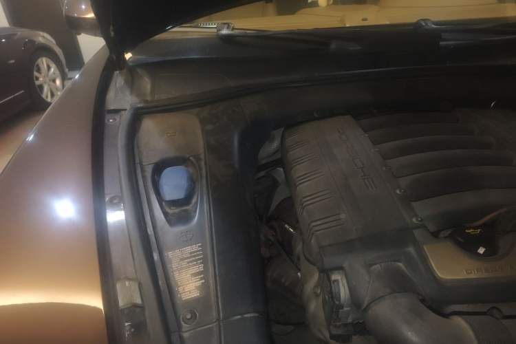 Used Porsche Cayenne 2007 Cayenne 3.6L Engine Bay Right