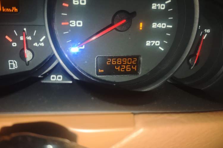 Used Porsche Cayenne 2007 Cayenne 3.6L Odometer Close Up
