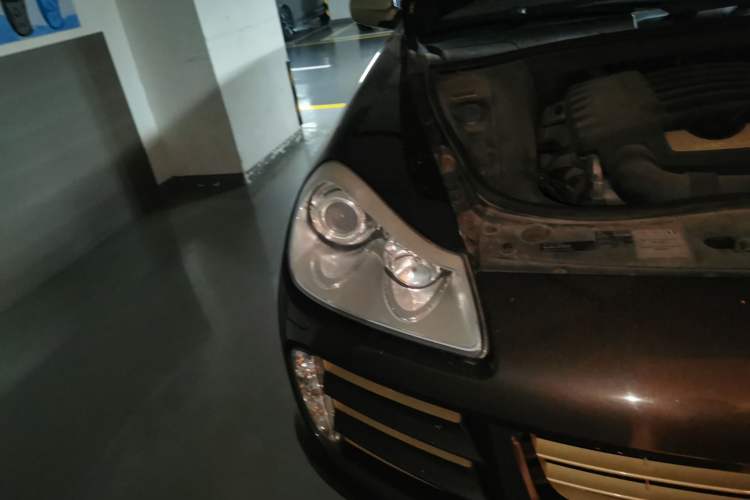 Used Porsche Cayenne 2007 Cayenne 3.6L Right Front Headlight