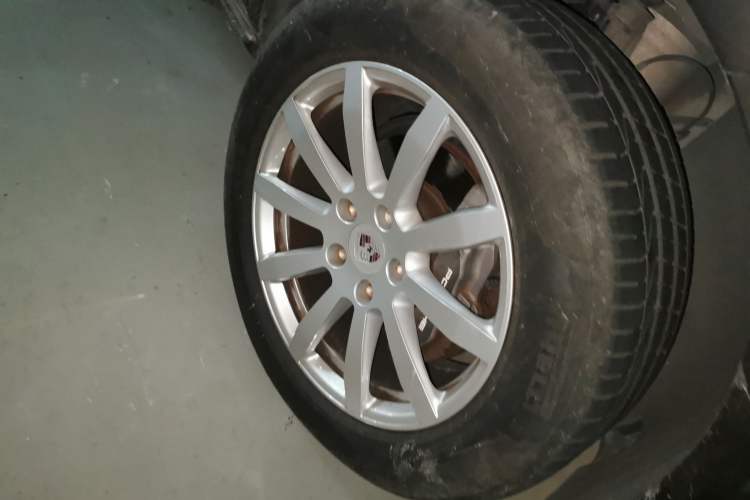 Used Porsche Cayenne 2007 Cayenne 3.6L Right Front Wheel Hub