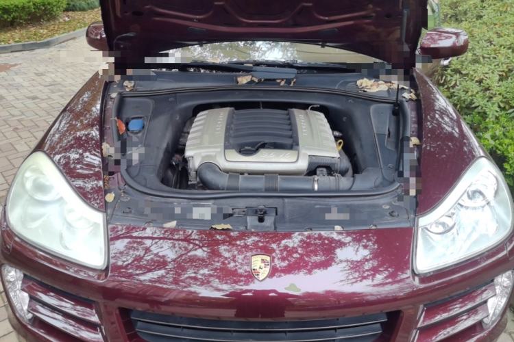 Used Porsche Cayenne 2007 Cayenne 3.6L Engine Bay