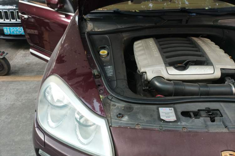 Used Porsche Cayenne 2007 Cayenne 3.6L Engine Bay Right