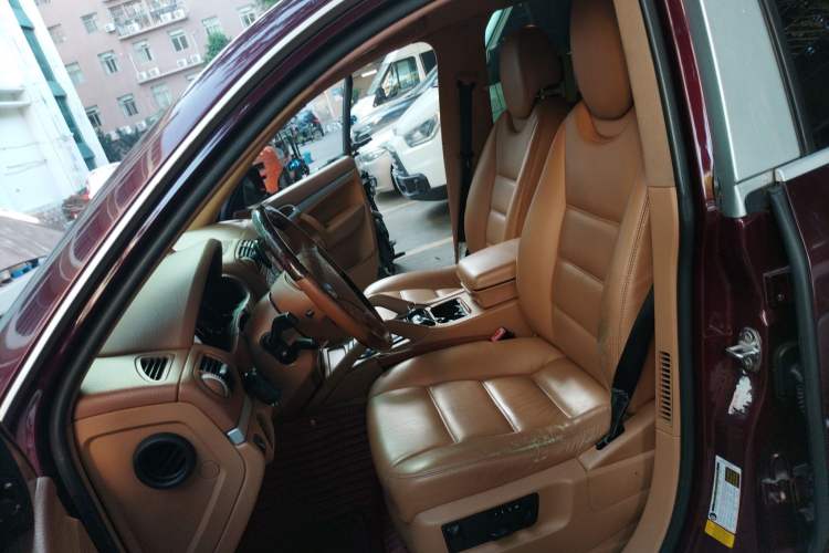 Used Porsche Cayenne 2007 Cayenne 3.6L Left Front Seat