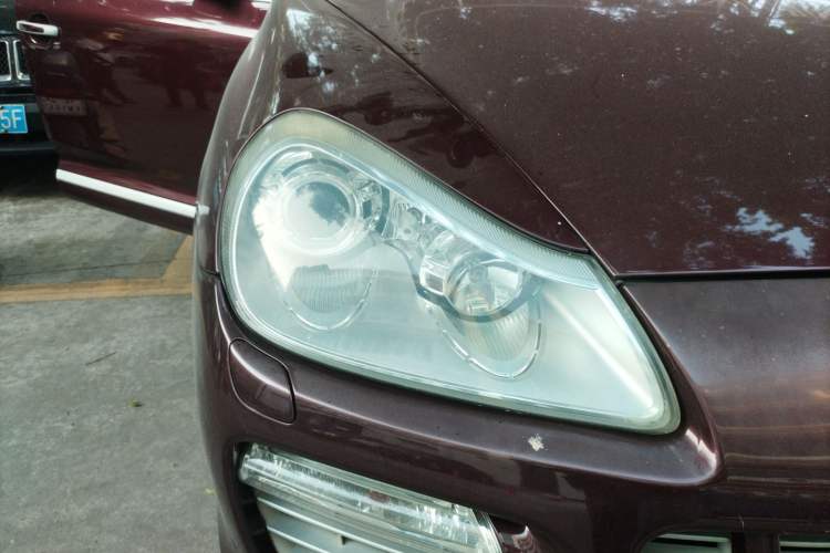 Used Porsche Cayenne 2007 Cayenne 3.6L Right Front Headlight