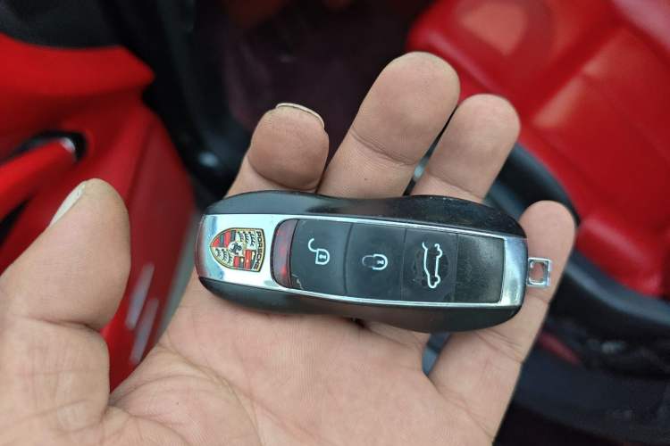 Used Porsche Cayenne 2007 Cayenne 3.6L Vehicle Key
