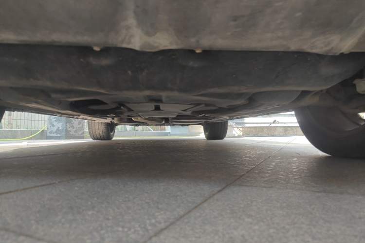 Used Porsche Cayenne  Chassis Front