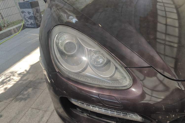 Used Porsche Cayenne  Right Front Headlight
