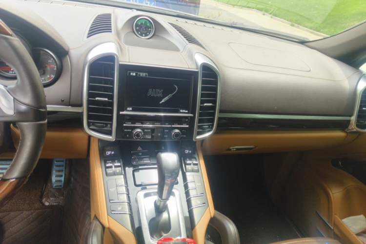 Used Porsche Cayenne 2011 Cayenne 3.0T Audio And AC Panel