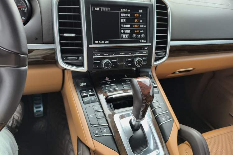 Used Porsche Cayenne 2011 Cayenne 3.0T Audio And AC Panel