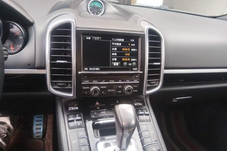 Used Porsche Cayenne 2011 Cayenne 3.0T Audio And AC Panel