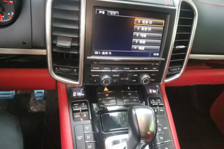 Used Porsche Cayenne 2011 Cayenne 3.0T Audio And AC Panel