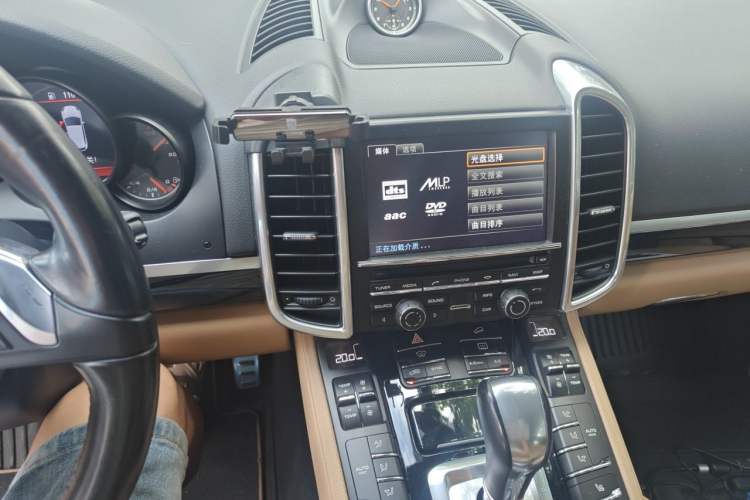 Used Porsche Cayenne 2011 Cayenne 3.0T Audio And AC Panel