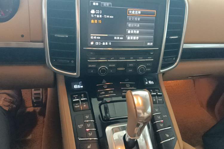 Used Porsche Cayenne 2011 Cayenne 3.0T Audio And AC Panel