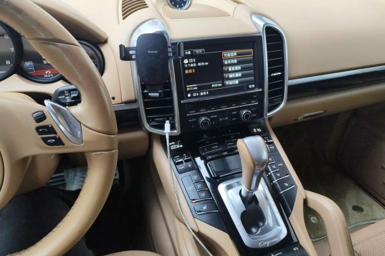 Used Porsche Cayenne 2011 Cayenne 3.0T Audio And AC Panel