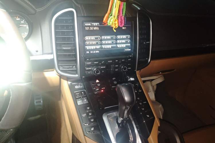 Used Porsche Cayenne 2011 Cayenne 3.0T Audio And AC Panel