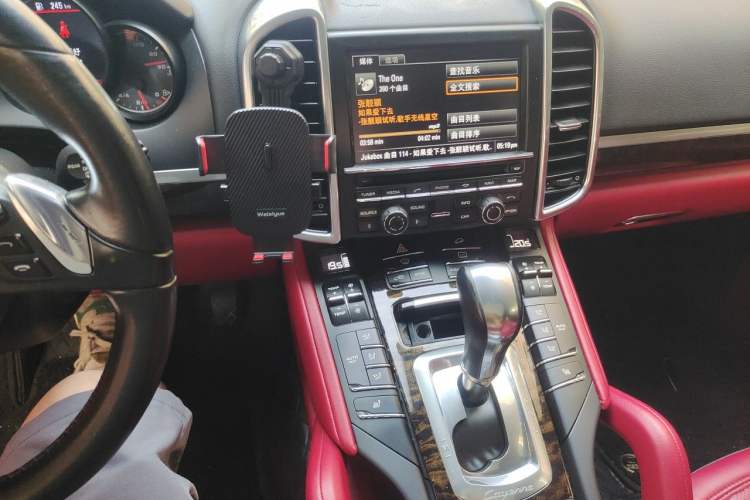 Used Porsche Cayenne 2011 Cayenne 3.0T Audio And AC Panel