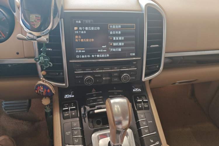 Used Porsche Cayenne 2011 Cayenne 3.0T Audio And AC Panel
