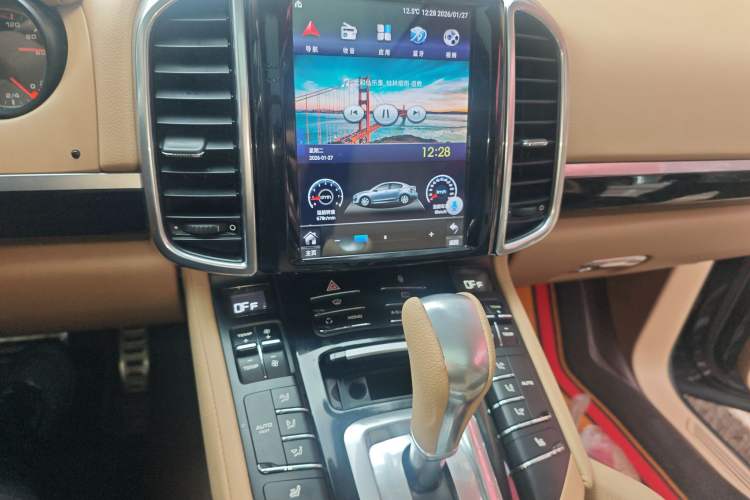 Used Porsche Cayenne 2011 Cayenne 3.0T Audio And AC Panel