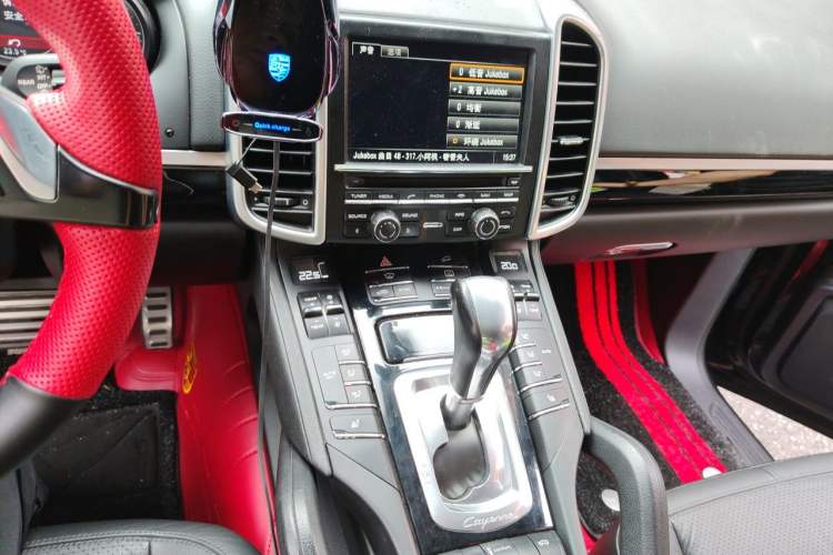 Used Porsche Cayenne 2011 Cayenne 3.0T Audio And AC Panel