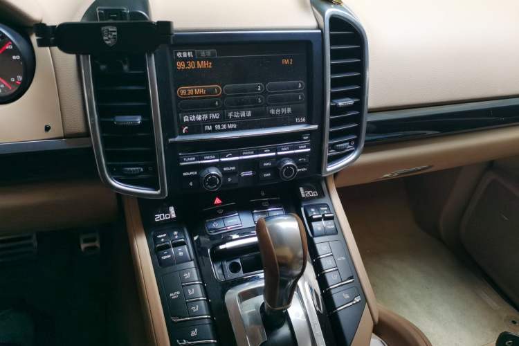 Used Porsche Cayenne 2011 Cayenne 3.0T Audio And AC Panel