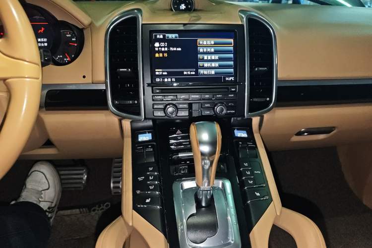 Used Porsche Cayenne 2011 Cayenne S 4.8L Audio And AC Panel