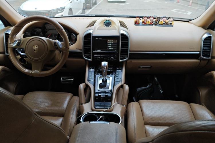 Used Porsche Cayenne 2011 Cayenne 3.0T Center Console