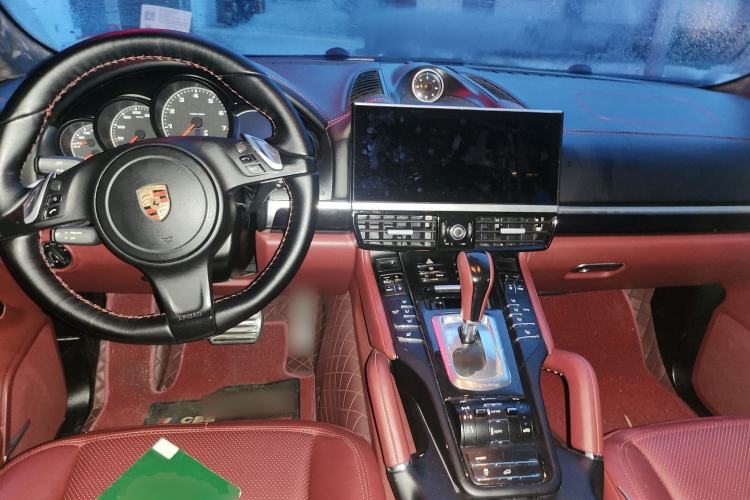 Used Porsche Cayenne 2011 Cayenne 3.0T Center Console