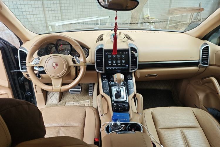 Used Porsche Cayenne 2011 Cayenne 3.0T Center Console