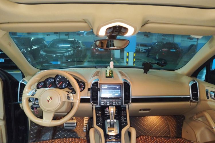 Used Porsche Cayenne 2011 Cayenne 3.0T Center Console