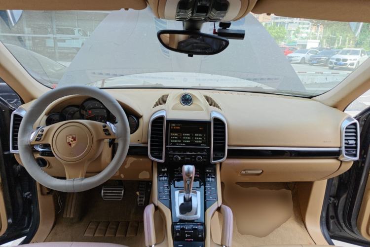 Used Porsche Cayenne 2011 Cayenne 3.0T Center Console
