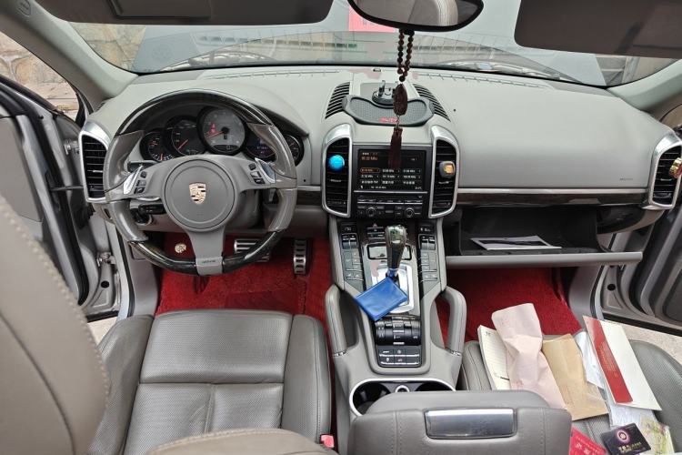 Used Porsche Cayenne 2011 Cayenne S 4.8L Center Console