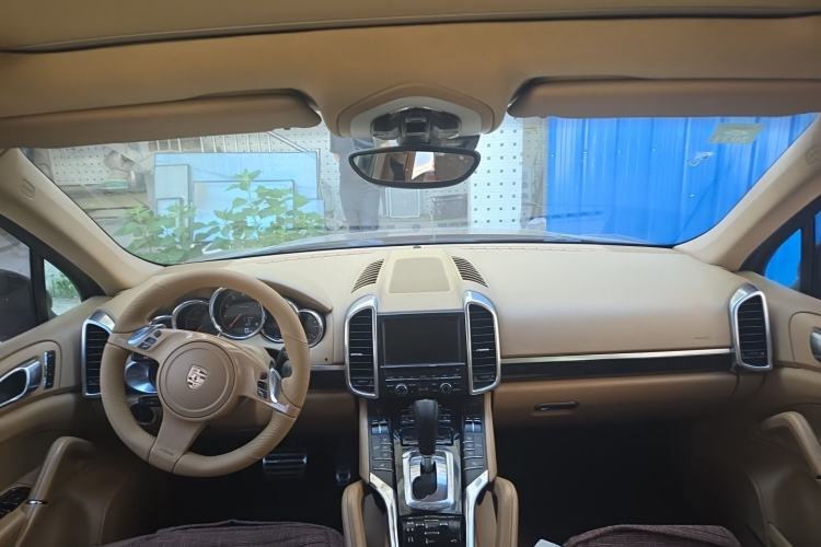 Used Porsche Cayenne 2011 Cayenne 3.0T Center Console