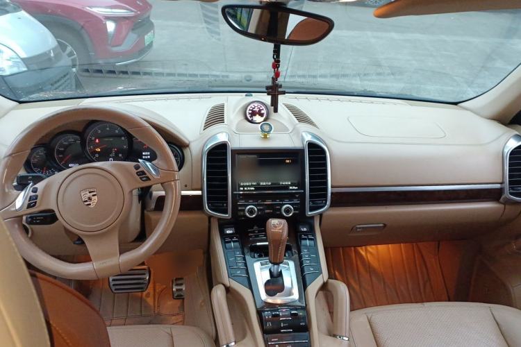 Used Porsche Cayenne 2011 Cayenne 3.0T Center Console