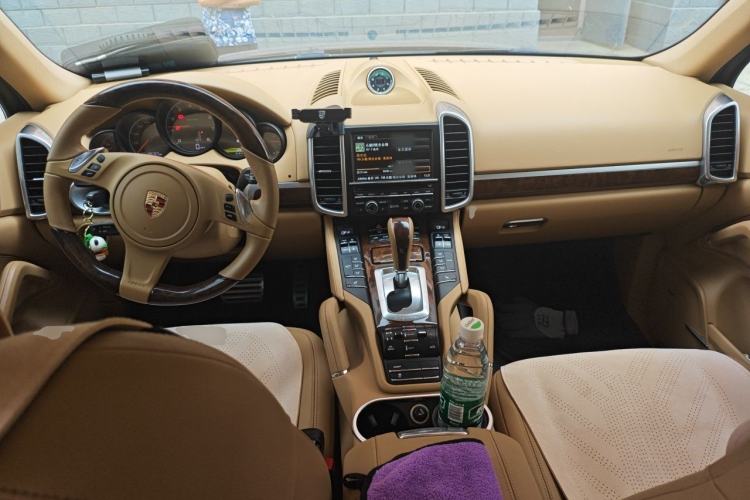 Used Porsche Cayenne 2011 Cayenne 3.0T Center Console